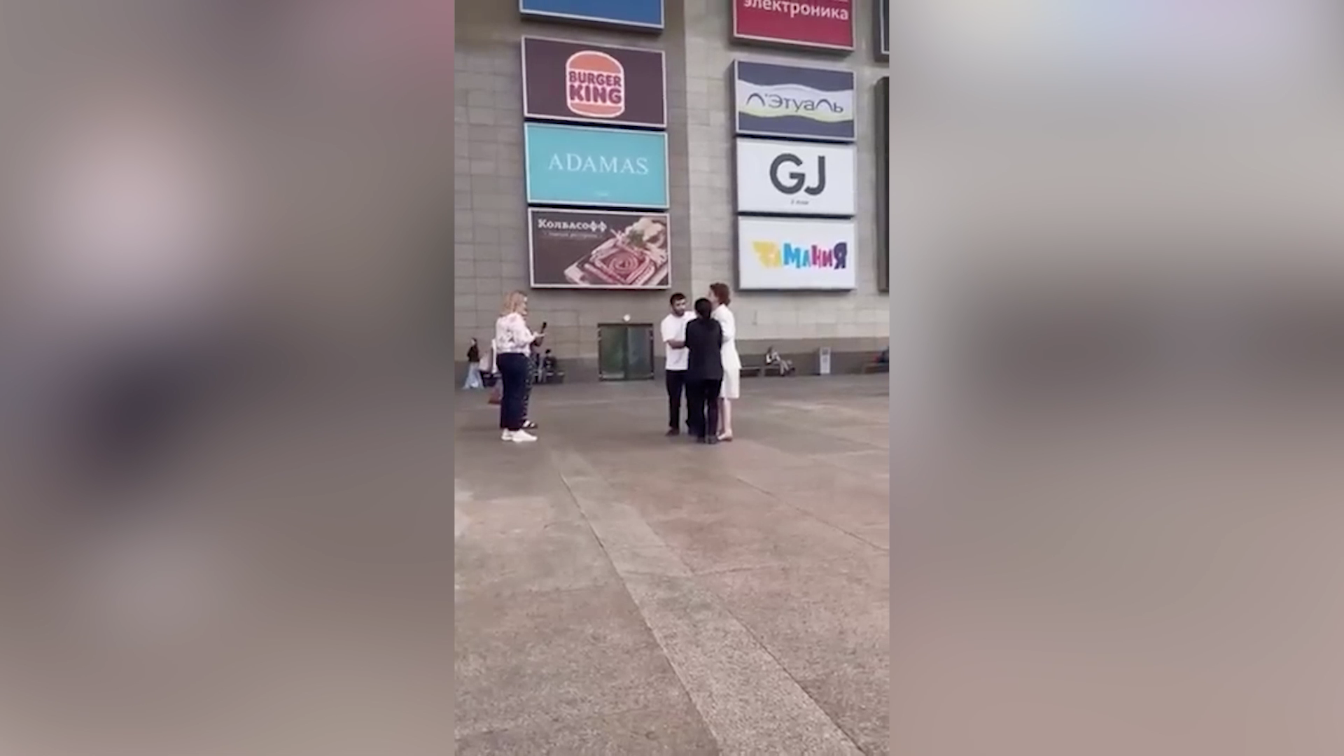 Фото 46 — Пропажа женщины в Екатеринбурге: полиция объявила розыск