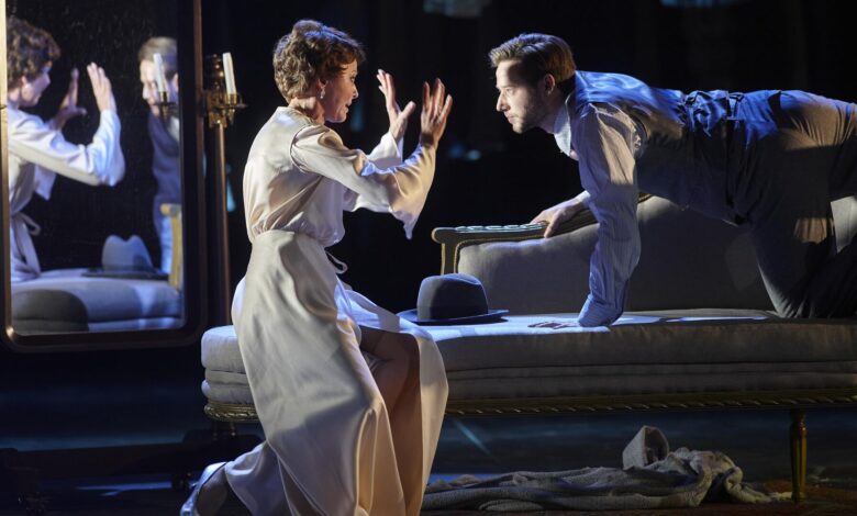 Photo of Спектакль в Тюмени: театральная постановка вызвала скандал