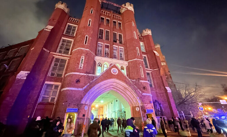 Photo of Пожар в Москве: пять человек пострадали