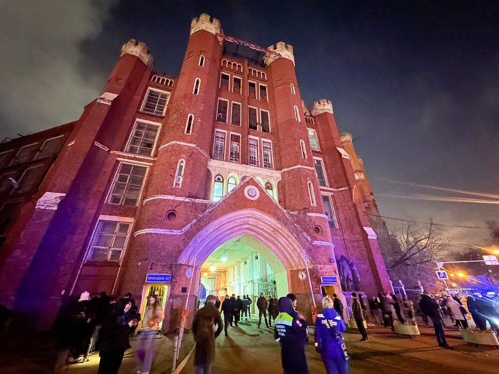 Фото 65 — Пожар в Москве: пять человек пострадали