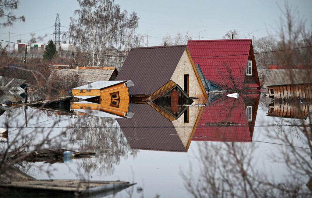 Фото 14 — Паводок в Иркутске: дома эвакуированы