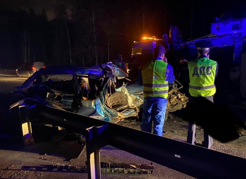 Фото 58 — ДТП в Санкт-Петербурге: два человека погибли